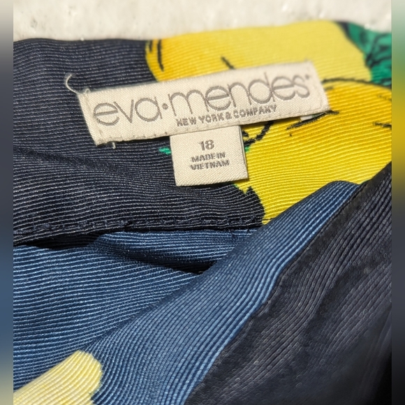 Eva Mendes Lemon Print Midi Skirt Size 18 NWT - Picture 9 of 10